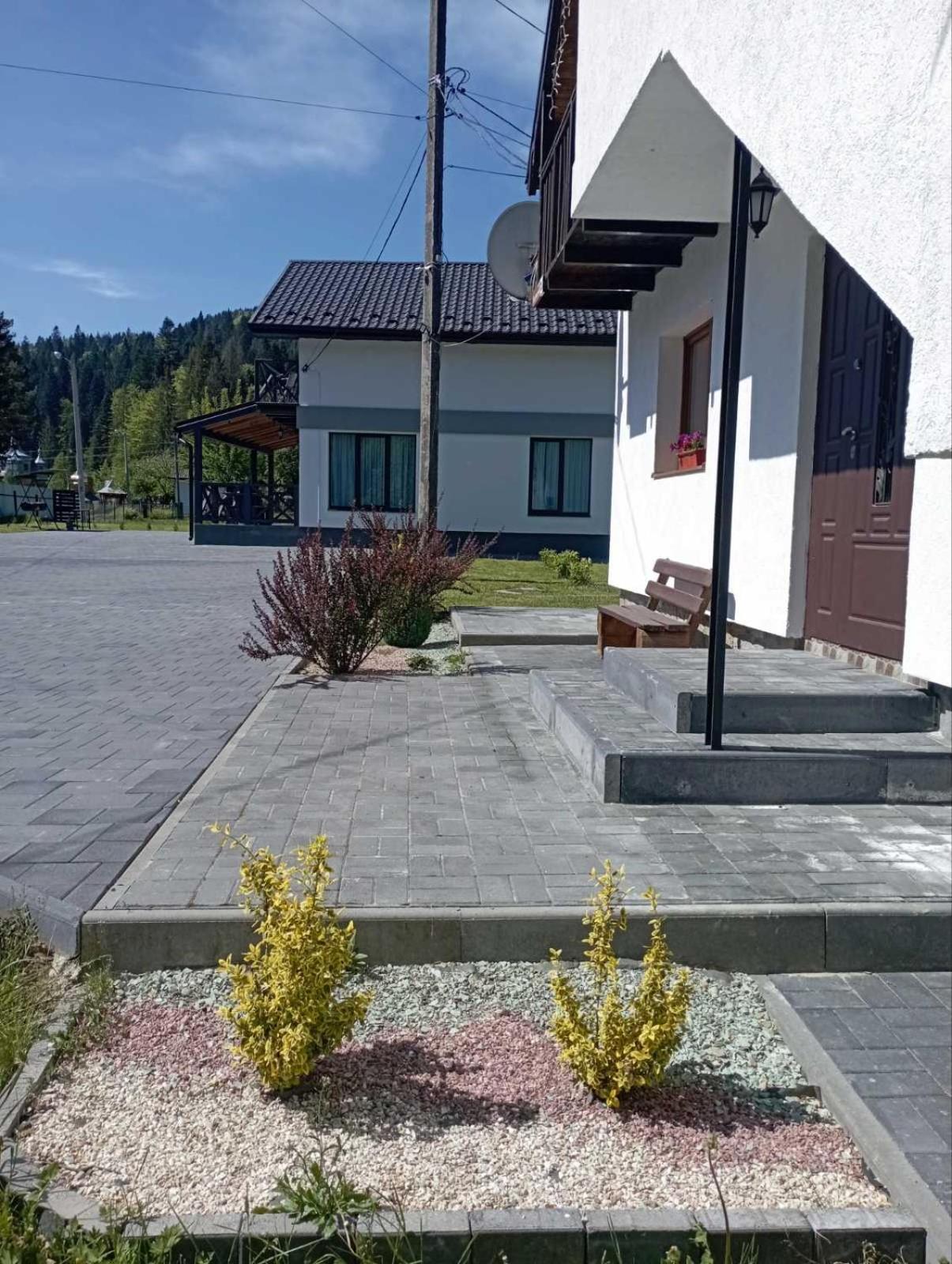U Anastasii I Sofii Bilya Richki Guest House Mykulychyn Exterior photo