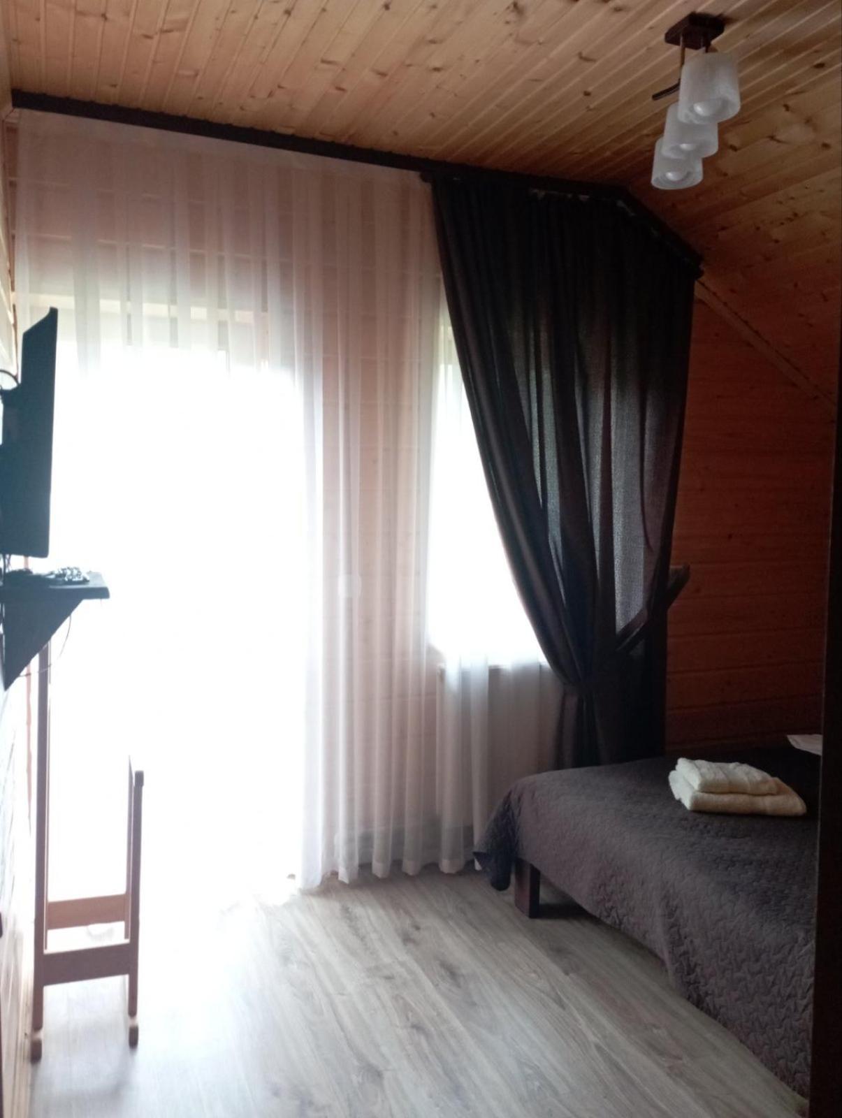 U Anastasii I Sofii Bilya Richki Guest House Mykulychyn Exterior photo